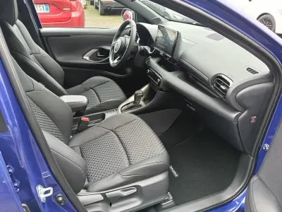 Nuova Mazda 2 116 CV (85 kW) 2026 Glass blue Utilitaria