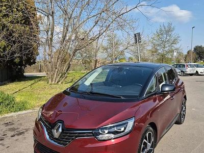 Usata Renault Scénic IV Bose Edition 110 CV (80 kW) 2018 Rosso Monovolume