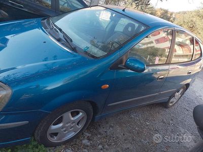 Usata 2004 Nissan Almera Tino Monovolume | 500 €