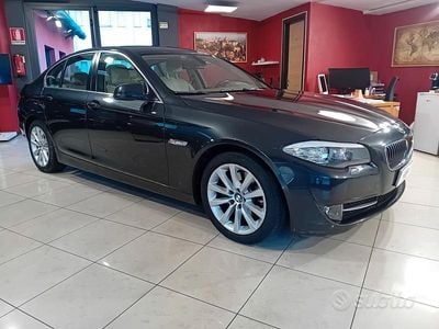 Begagnad BMW 523 204 HK (150 kW) 2010 Grå Sedan