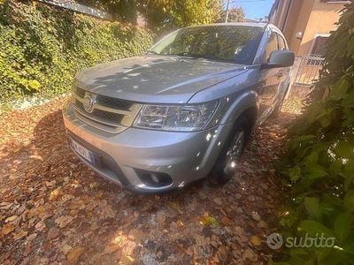 Usata Fiat Freemont 170 CV (125 kW) 2011 Grigio SUV