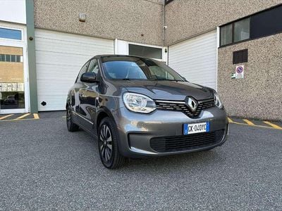 Usata Renault Twingo Techno 30 kW (42 CV) 2022 Cosmic grey Utilitaria