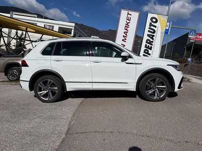 Usata VW Tiguan R-line 200 CV (147 kW) 2023 Bianco SUV