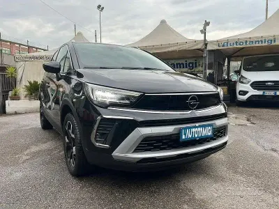 Usata Opel Crossland Elegance 131 CV (96 kW) 2023 Nero SUV