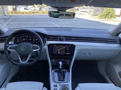 Usata VW Passat Executive 150 CV (110 kW) 2020 Grigio Station wagon