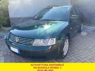 Usata VW Passat Highline 116 CV (85 kW) 2000 Verde Station wagon