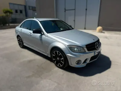 Usata Mercedes C220 170 CV (125 kW) 2008 Grigio Berlina