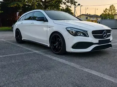 Usata Mercedes CLA180 Premium 109 CV (80 kW) 2018 Bianco Coupé