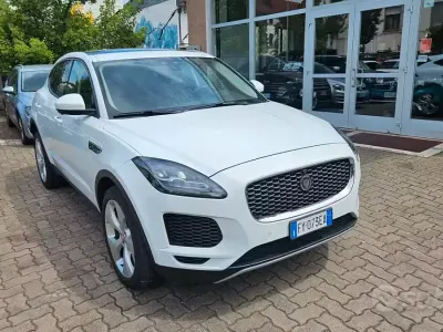 Usata Jaguar E-Pace R-Dynamic 179 CV (131 kW) 2019 Bianco SUV