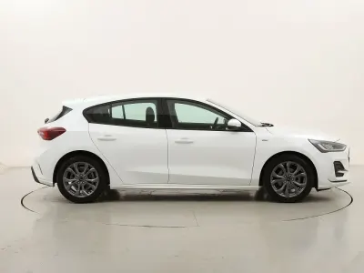 Usata Ford Focus ST-Line 155 CV (114 kW) 2023 Biancobianco Berlina