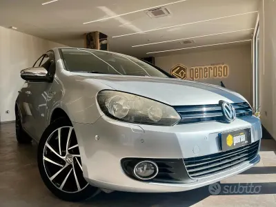 Usata VW Golf VI Comfortline 105 CV (77 kW) 2011 Grigio Utilitaria