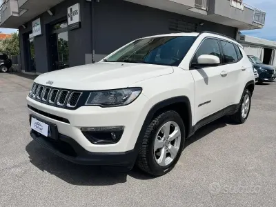 Käytetty Jeep Compass Sport 140 HP (102 kW) 2018 Valkoinen Katumaasturi