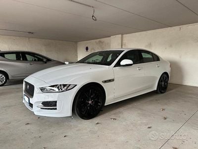 Usata Jaguar XE R-Sport 180 CV (132 kW) 2019 Bianco Berlina