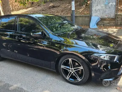 Usata Mercedes A180 116 CV (85 kW) 2022 Nero Berlina