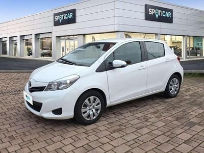 Bianco Usata 2014 Toyota Yaris Berlina | 8800 € (Buon prezzo)