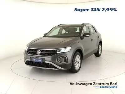 Usata VW T-Roc Life 150 CV (110 kW) 2025 Grigio SUV