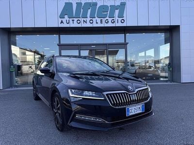 Usata Skoda Superb SportLine 200 CV (147 kW) 2021 Nero Station wagon