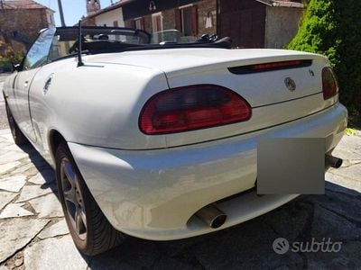 Usata MG F 145 CV (106 kW) 1997 Bianco Cabrio