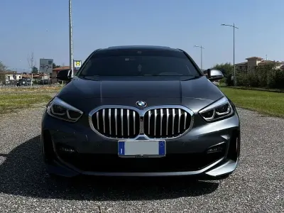 Usata BMW 118 Comfort Edition 136 CV (100 kW) 2021 Grigio Berlina
