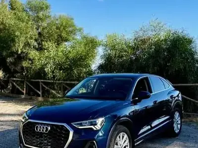 Usata Audi Q3 Sportback Business Plus 150 CV (110 kW) 2019 Blu SUV