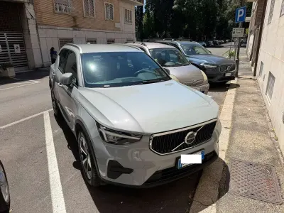 Usata Volvo XC40 Core 129 CV (94 kW) 2024 Grigio SUV