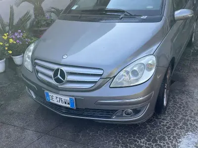 Begagnad Mercedes B200 140 HK (102 kW) 2007 Minibuss