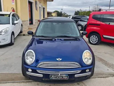 Usata Mini ONE 116 CV (85 kW) 2003 Blu Utilitaria