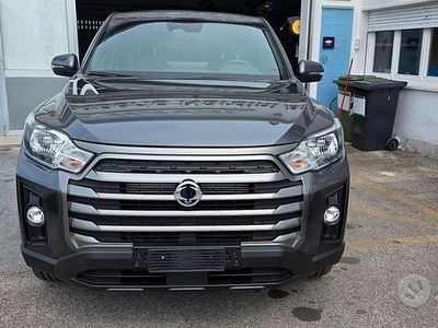 Nuova Ssangyong (KGM) Rexton 202 CV (148 kW) 2025 Grigio SUV