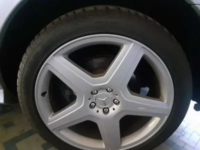 Usata Mercedes R320 224 CV (164 kW) 2007 Argento Monovolume