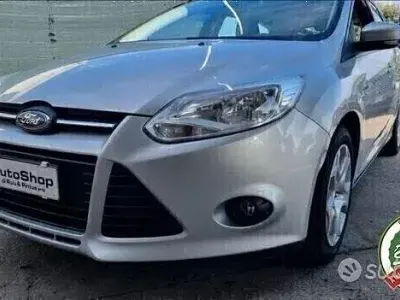 Usata Ford Focus 115 CV (84 kW) 2013 Grigio Station wagon
