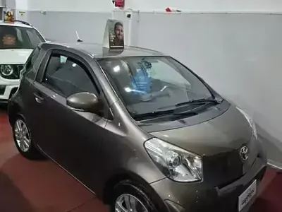 Usata Toyota iQ 68 CV (50 kW) 2010 Utilitaria