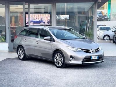 Toyota Auris Hybrid