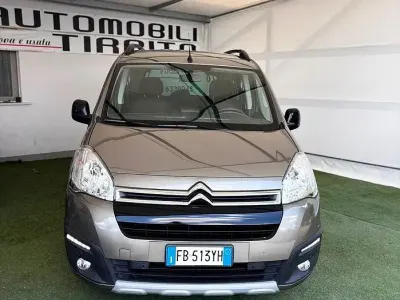 Usata Citroën Berlingo Feel 99 CV (72 kW) 2016 Giallo Monovolume
