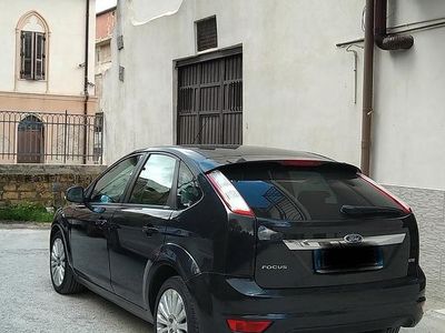 Usata Ford Focus 90 CV (66 kW) 2008 Nero Utilitaria
