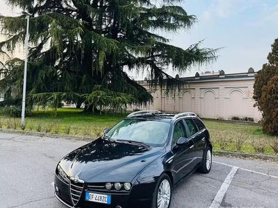 Usata Alfa Romeo 159 Progression 135 CV (99 kW) 2011 Nero Station wagon