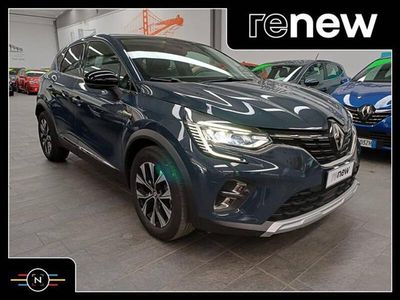 Usata Renault Captur Intens 101 CV (74 kW) 2022 Blu scuro SUV