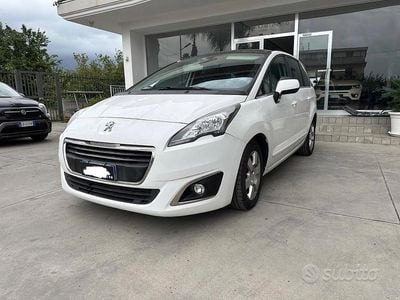 Usata Peugeot 5008 115 CV (84 kW) 2014 Bianco Berlina