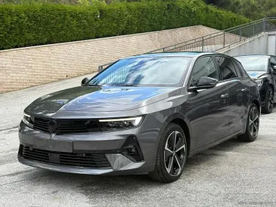 Usata Opel Astra 131 CV (96 kW) 2024 Utilitaria