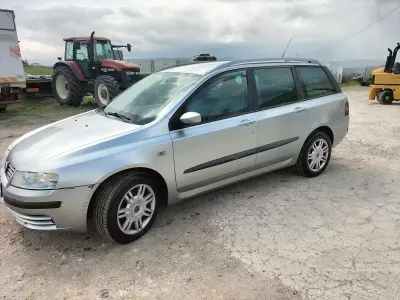 Usata Fiat Stilo 116 CV (85 kW) 2004 Grigio Station wagon