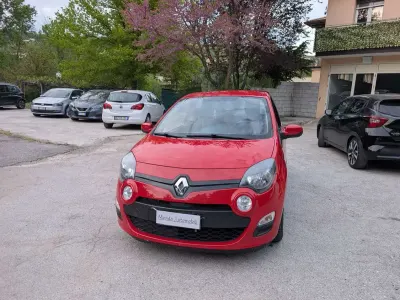 Usata Renault Twingo 75 CV (55 kW) 2013 Rosso Utilitaria