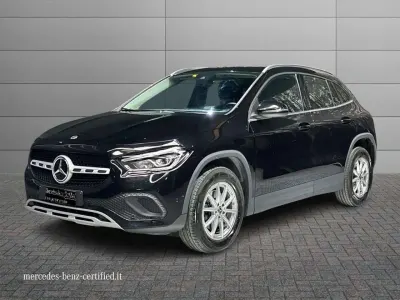 Usata Mercedes GLA200 Business 150 CV (110 kW) 2023 Nero cosmo SUV