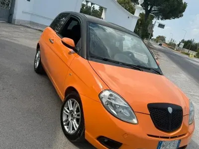 Usata Lancia Ypsilon 69 CV (50 kW) 2006 Arancione Utilitaria