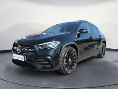 Usata Mercedes GLA200 Premium 150 CV (110 kW) 2020 Nero SUV