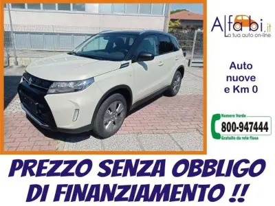 Nuova Suzuki Vitara Cool 110 CV (80 kW) 2026 Avorio africa  tetto nero SUV