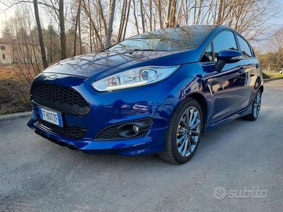 Usata Ford Fiesta ST-Line 95 CV (69 kW) 2016 Blu Berlina