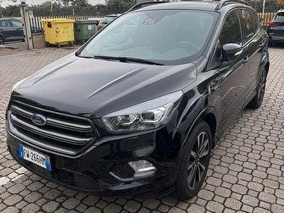 Usata Ford Kuga ST-Line 120 CV (88 kW) 2019 Nero SUV