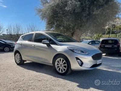 Begagnad Ford Fiesta 86 HK (63 kW) 2018 Grå Halvkombi