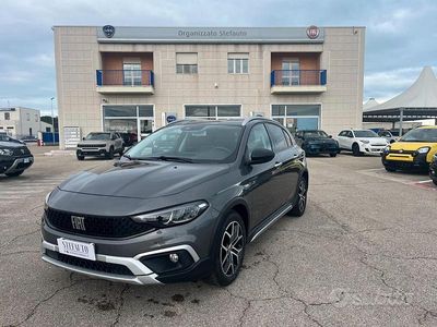 Usata Fiat Tipo Cross 130 CV (95 kW) 2021 Grigio Utilitaria