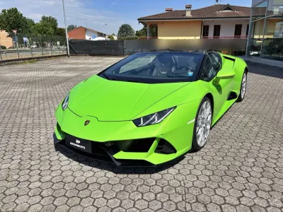 Usata Lamborghini Huracán 639 CV (469 kW) 2022 Verde Cabrio
