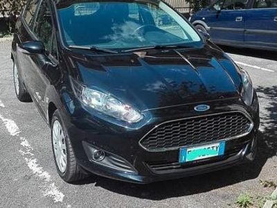 Usata Ford Fiesta 60 CV (44 kW) 2016 Nero Berlina